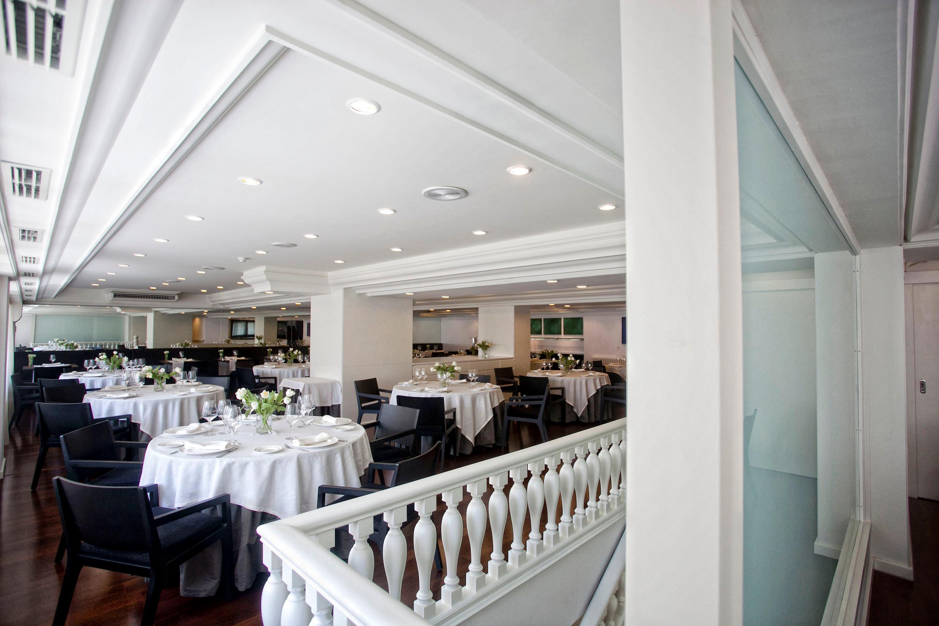 Hotel Almirante Феррол Ресторан фото